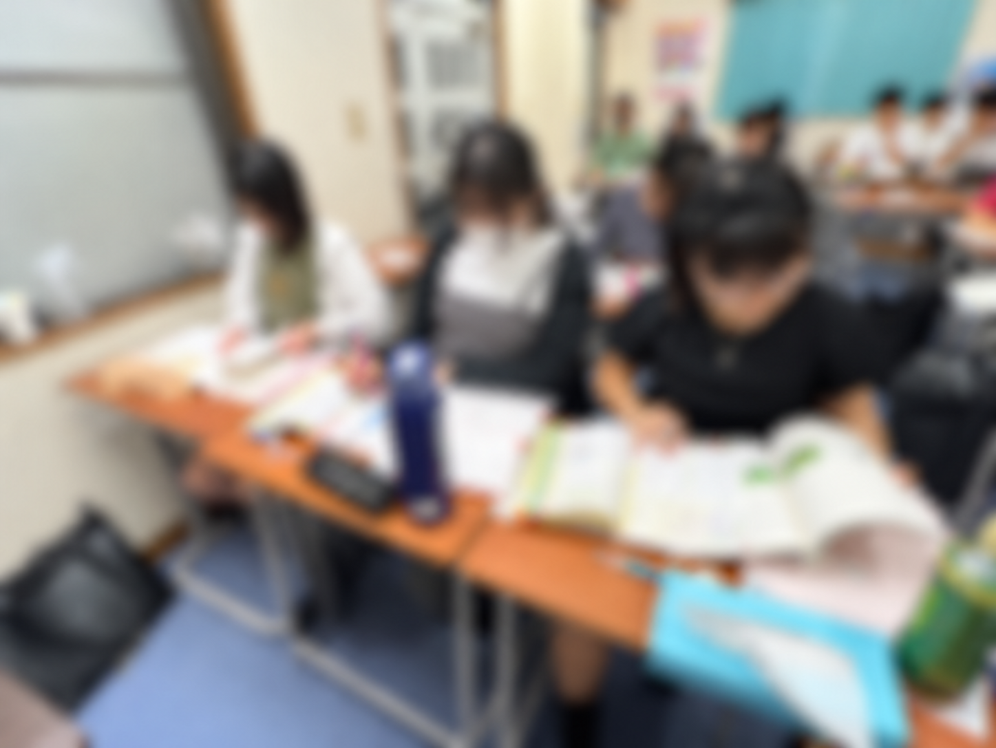 10to10で学習に取り組む生徒たち（個人が特定されないよう加工済み）